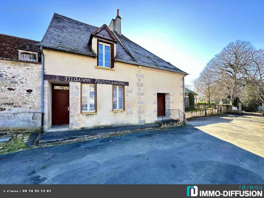 Maison à BOUSSAC