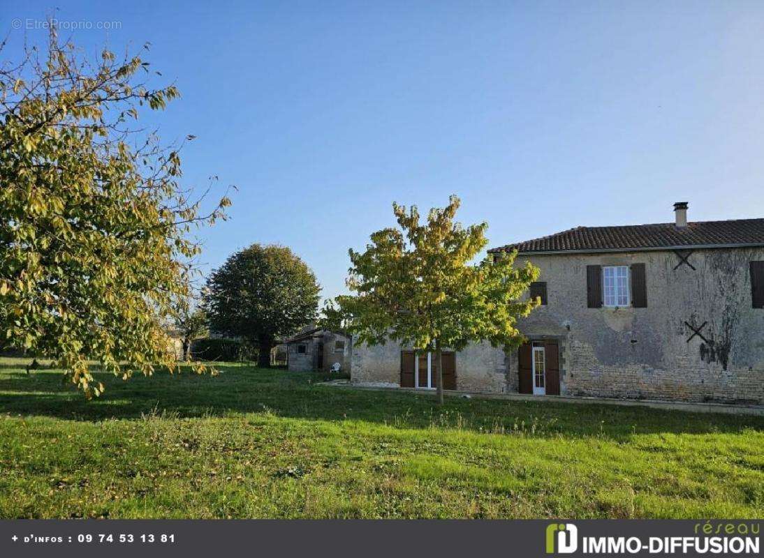 Maison à VERTEUIL-SUR-CHARENTE