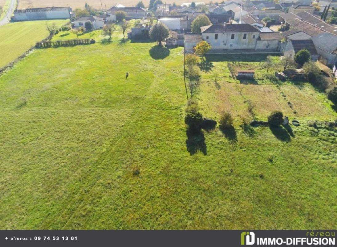 Maison à VERTEUIL-SUR-CHARENTE