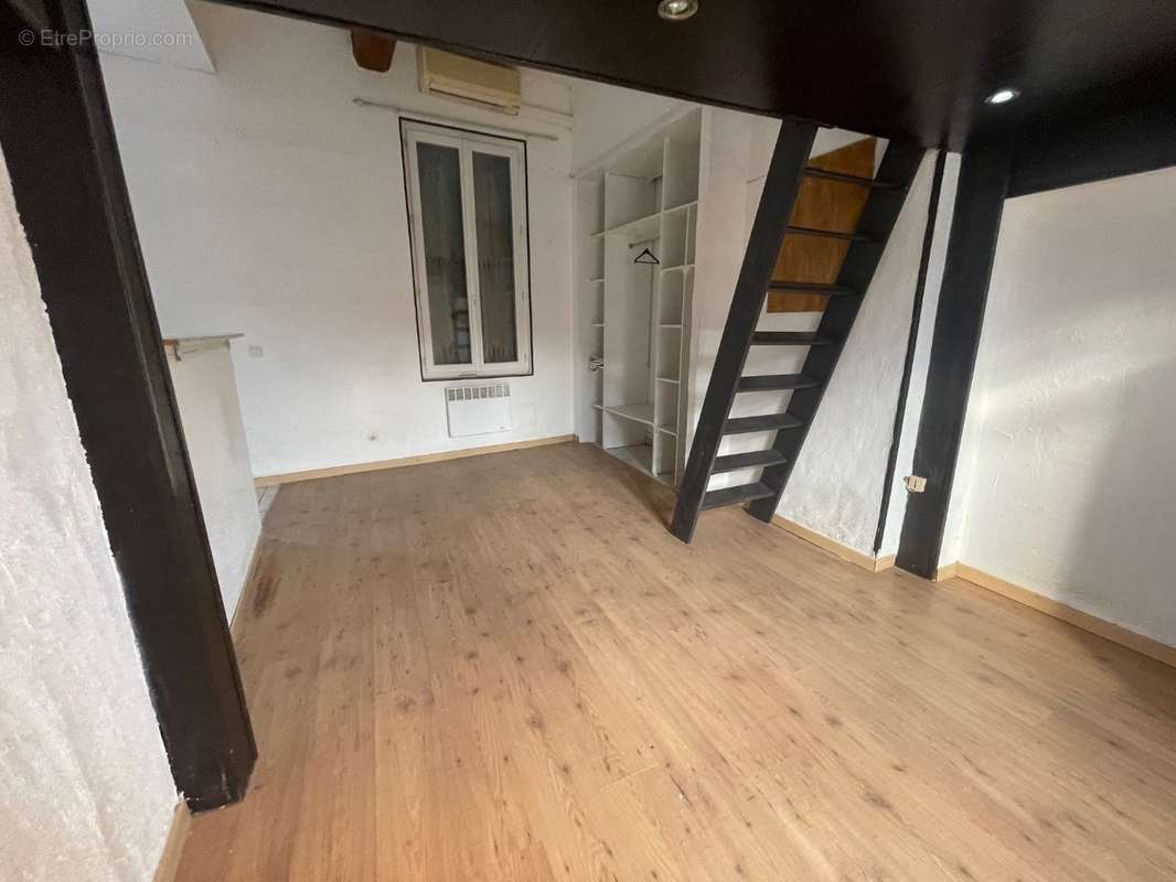 Appartement à VIAS