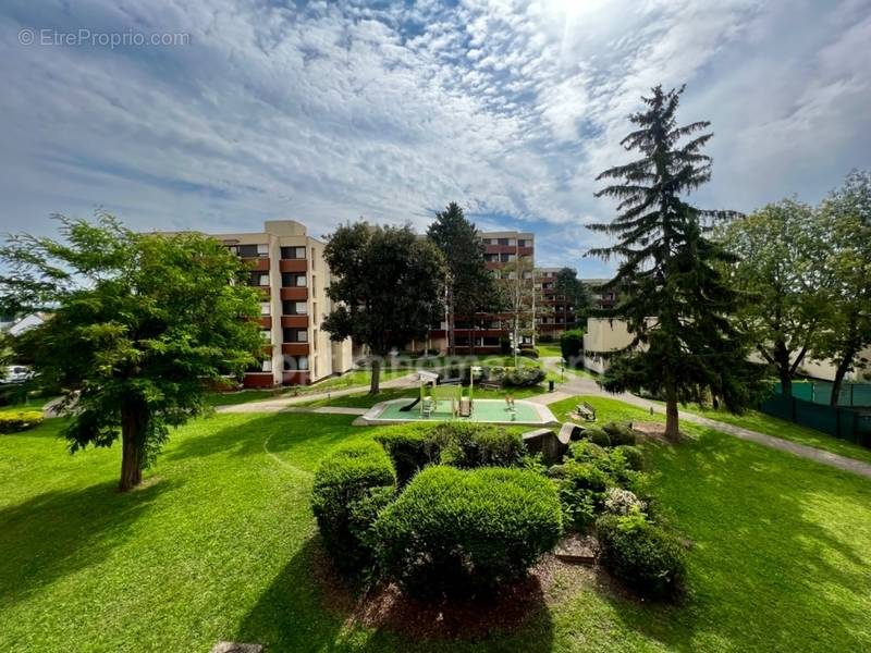 Appartement à LE PLESSIS-BOUCHARD