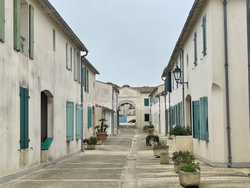 Appartement à SAINT-MARTIN-DE-RE