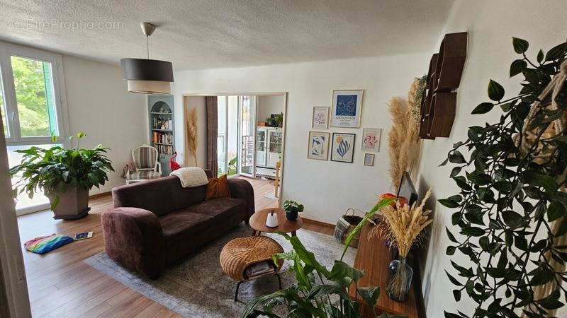 Appartement à MARSEILLE-12E