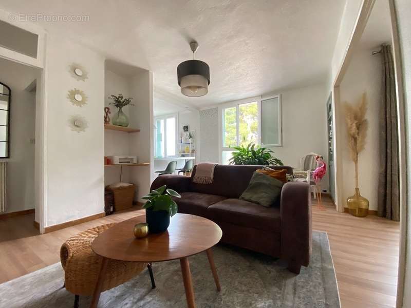 Appartement à MARSEILLE-12E