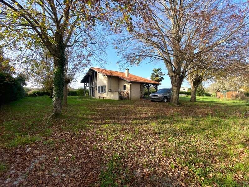 Maison à AIRE-SUR-L&#039;ADOUR