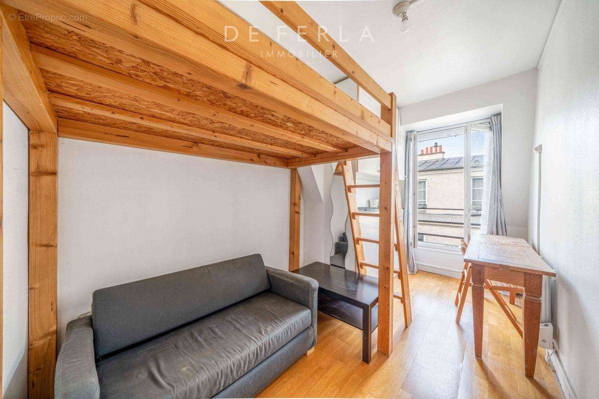 Appartement à PARIS-7E