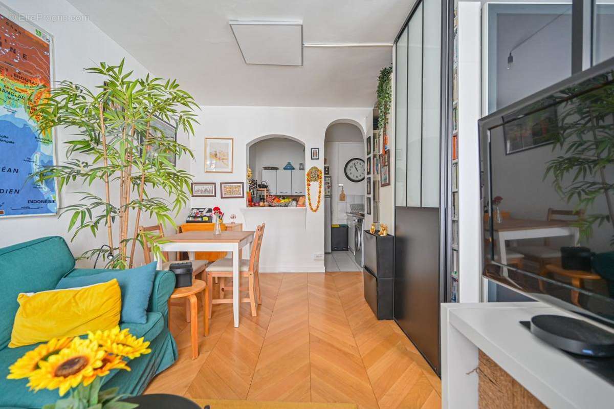 Appartement à PARIS-18E