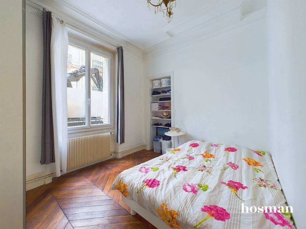 Appartement à PARIS-17E