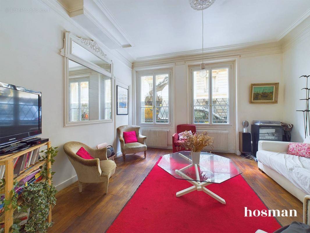 Appartement à PARIS-17E