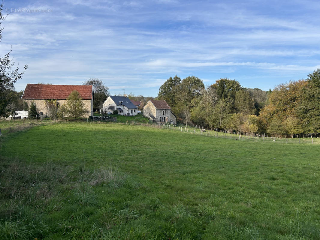 Maison à CORREZE