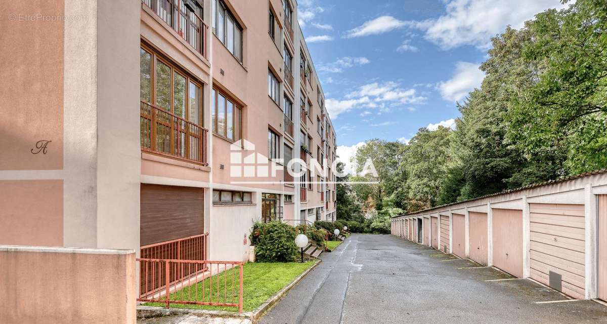 Appartement à CORBEIL-ESSONNES