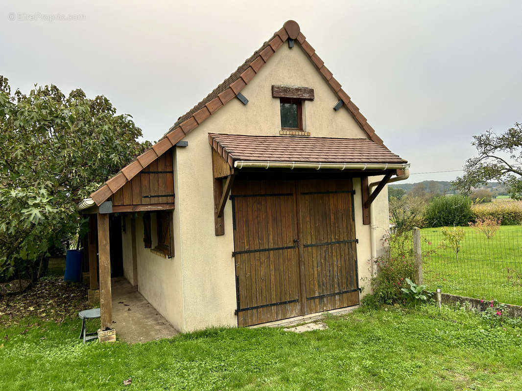 Maison à LE BREIL-SUR-MERIZE