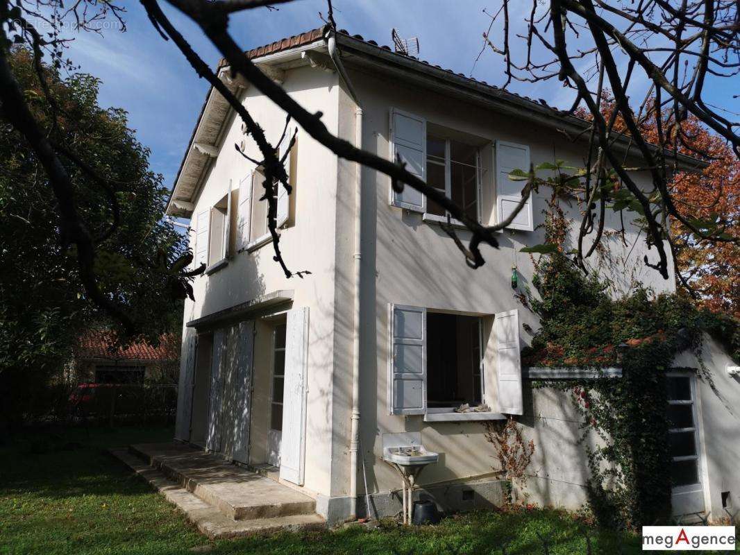 Maison à AIRE-SUR-L&#039;ADOUR