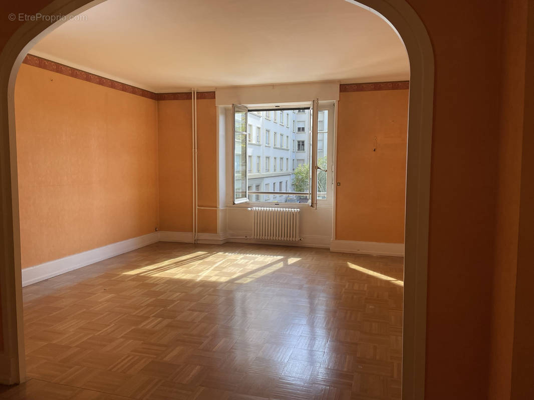 Appartement à LYON-7E