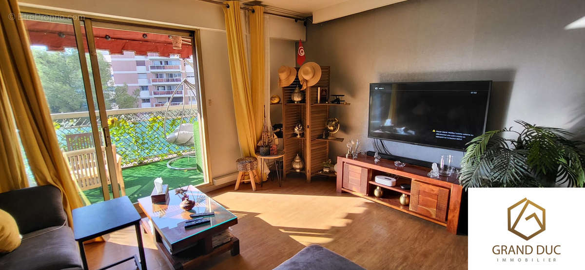 Appartement à MARSEILLE-6E