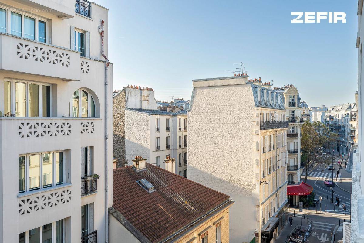 Appartement à PARIS-17E