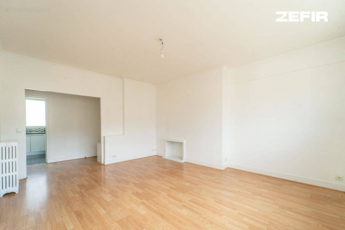 Appartement à NANTERRE