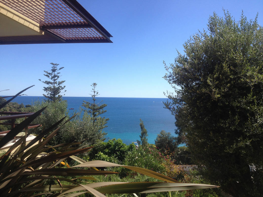 Appartement à ROQUEBRUNE-CAP-MARTIN