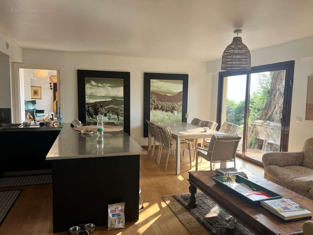 Appartement à ROQUEBRUNE-CAP-MARTIN