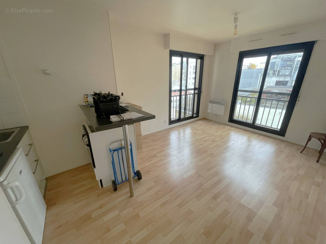 Appartement à PARIS-20E