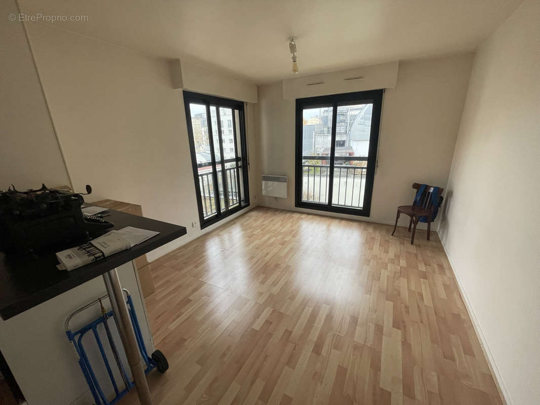 Appartement à PARIS-20E