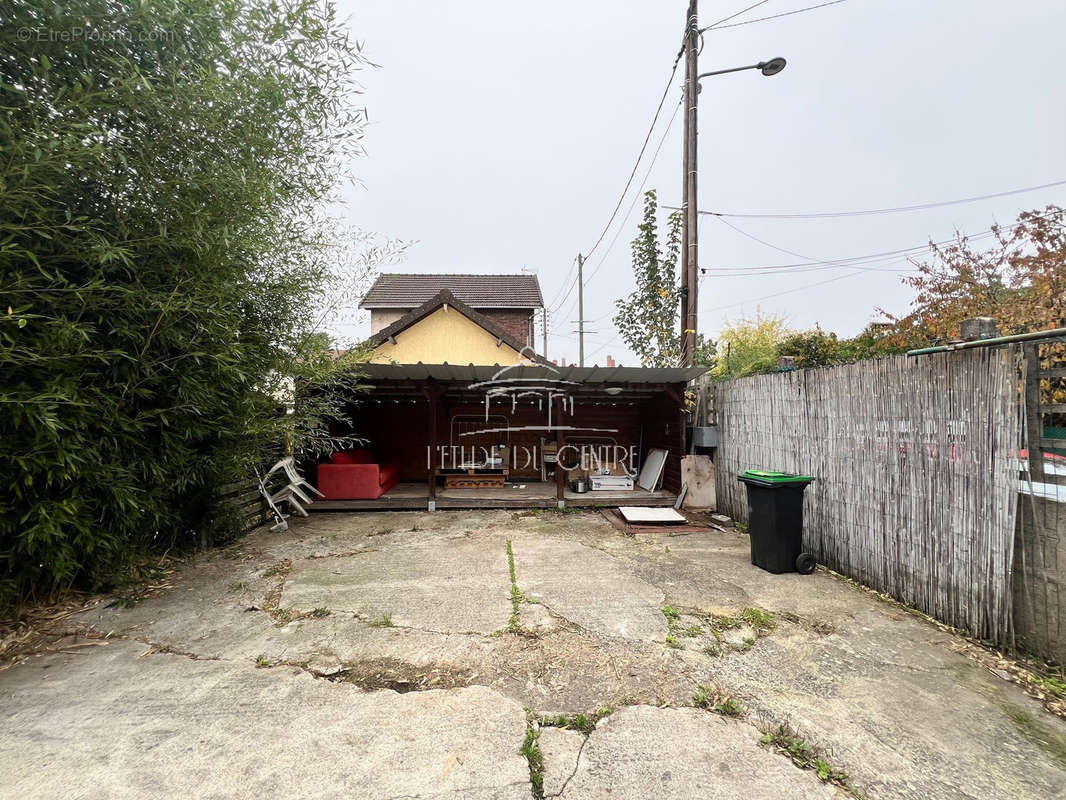 Appartement à VILLENEUVE-LE-ROI