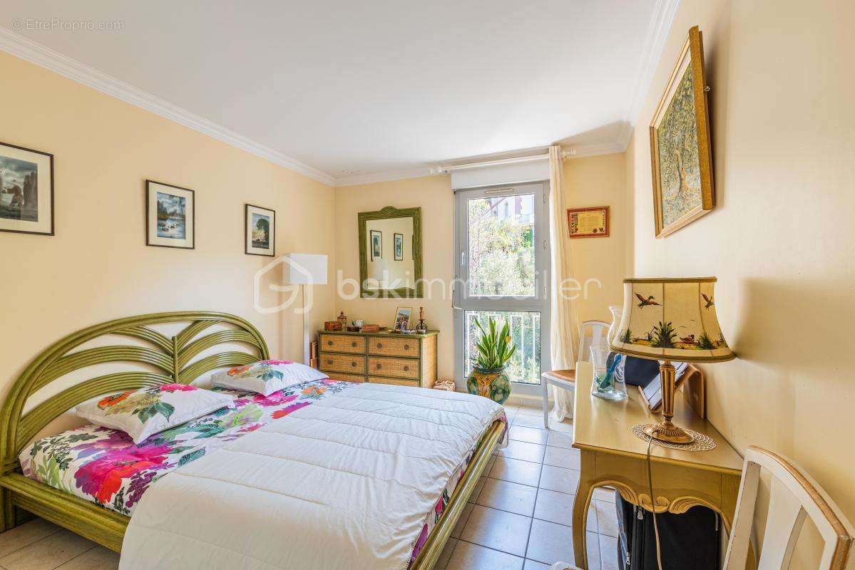 Appartement à HYERES