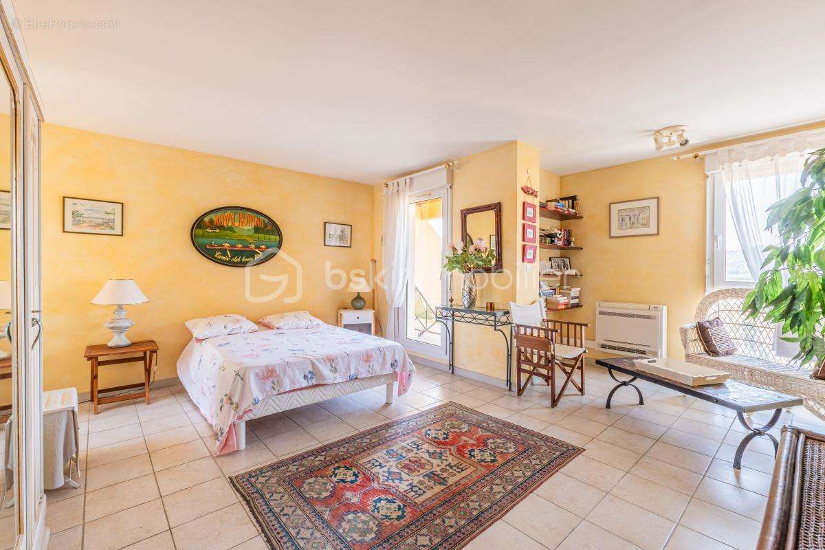 Appartement à HYERES