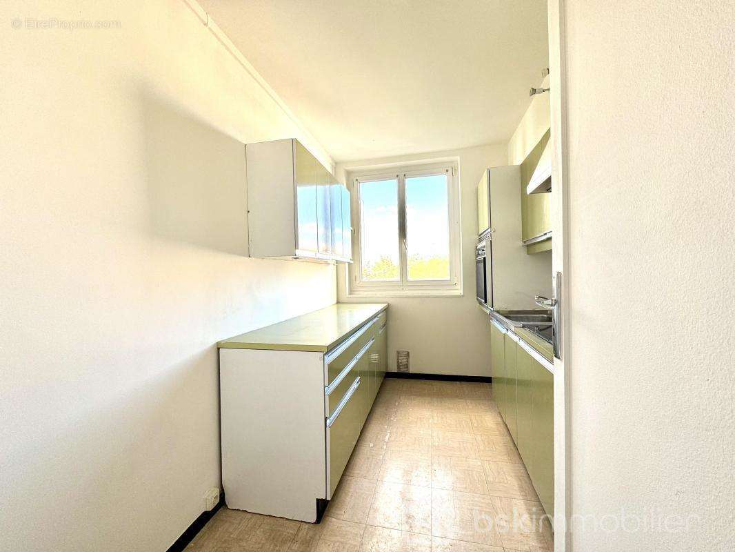 Appartement à ROSNY-SOUS-BOIS