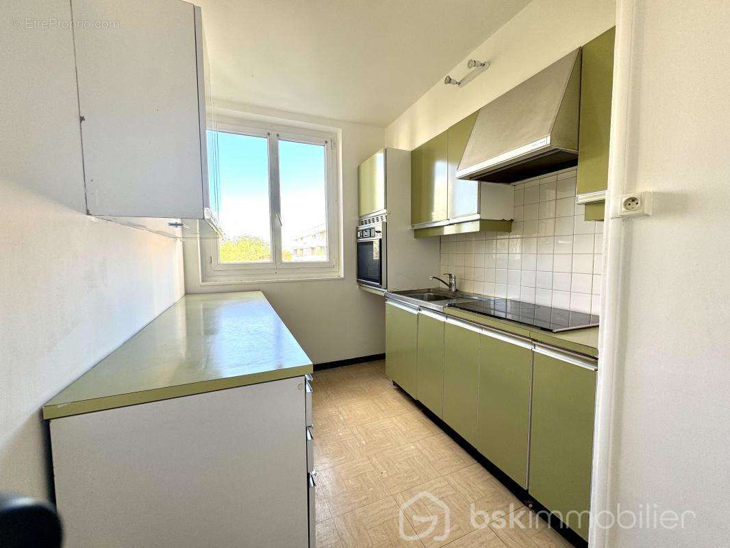 Appartement à ROSNY-SOUS-BOIS