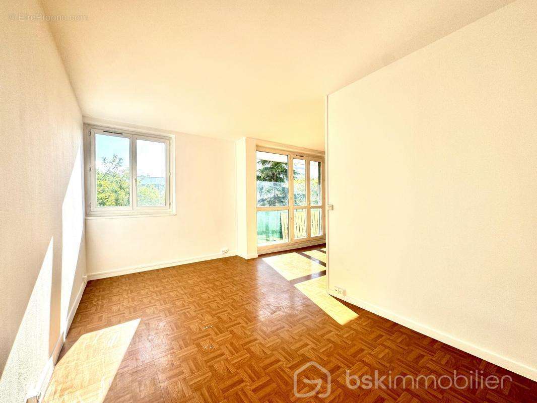 Appartement à ROSNY-SOUS-BOIS