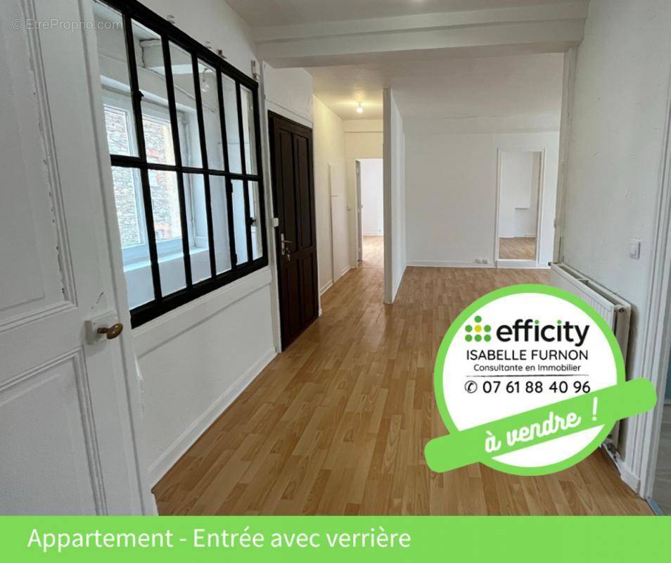 Appartement à CHAZELLES-SUR-LYON