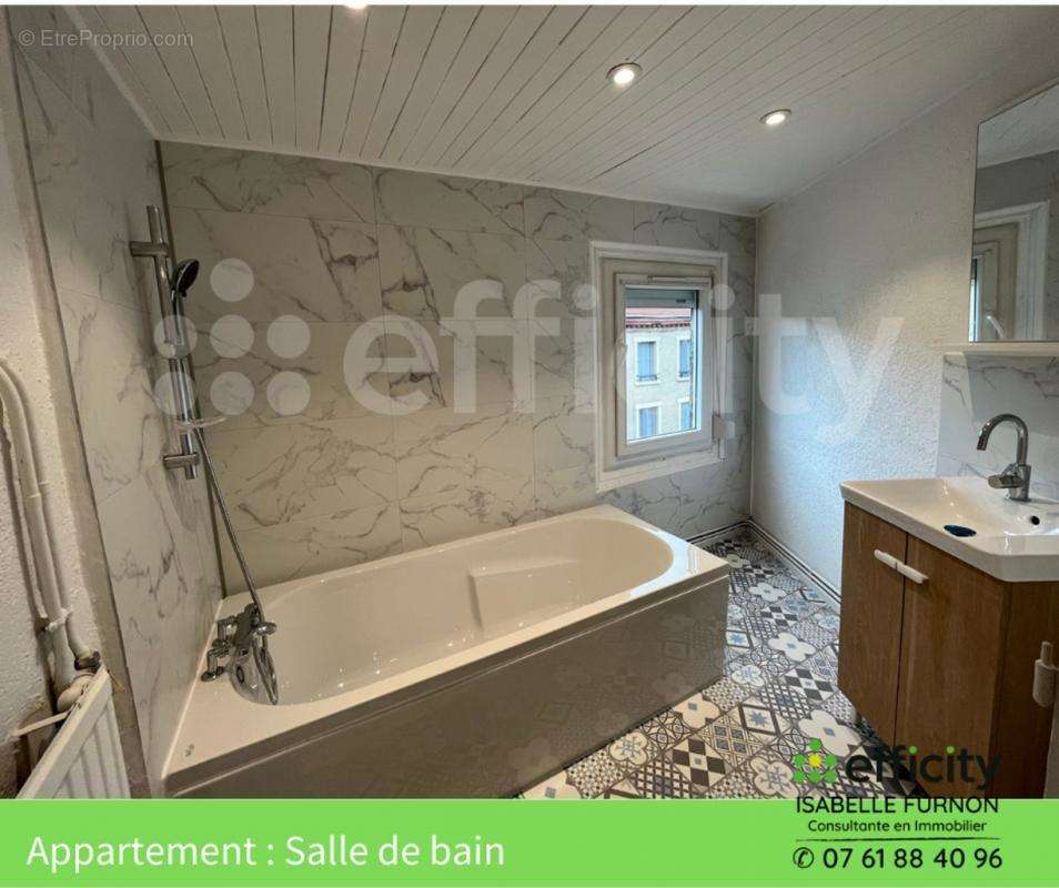 Appartement à CHAZELLES-SUR-LYON