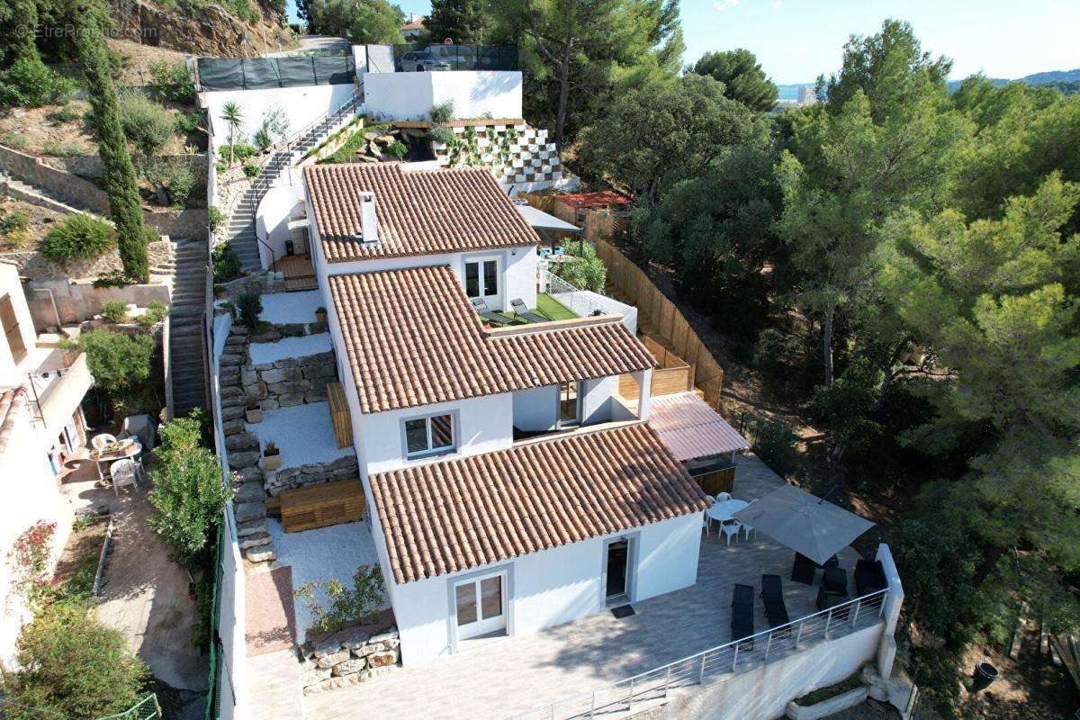 Maison à LE LAVANDOU