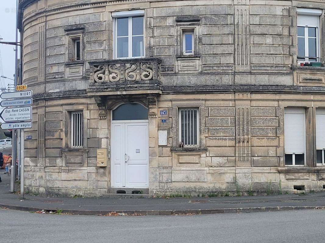 Appartement à FONTENAY-LE-COMTE