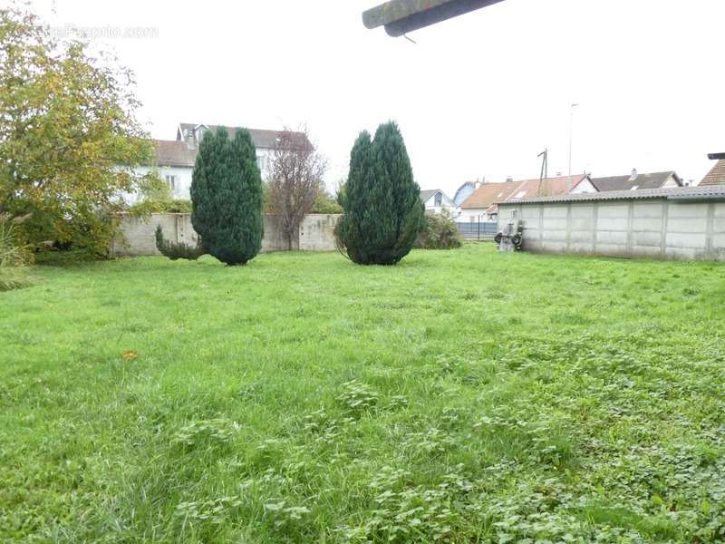 Appartement à THAON-LES-VOSGES