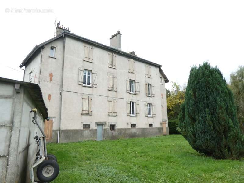 Appartement à THAON-LES-VOSGES