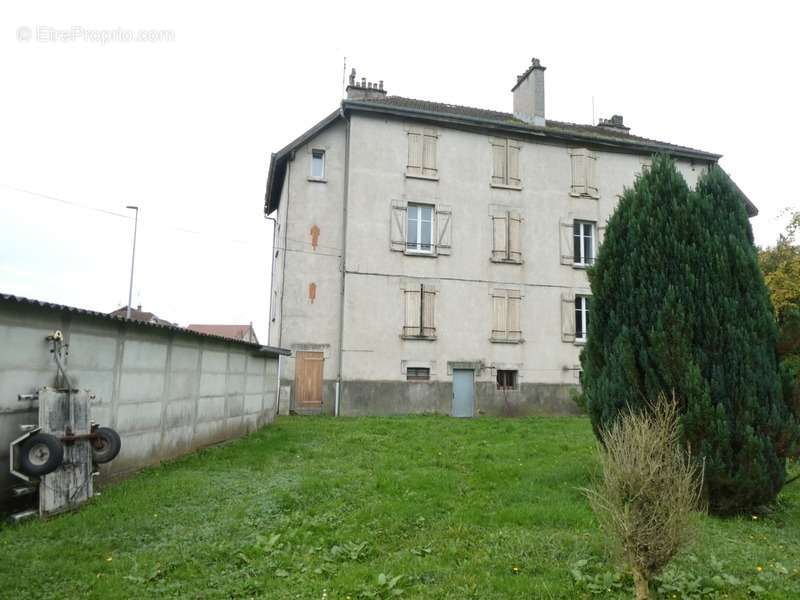 Appartement à THAON-LES-VOSGES