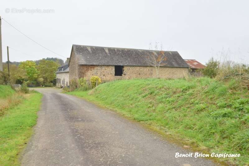 Maison à MONTHAULT