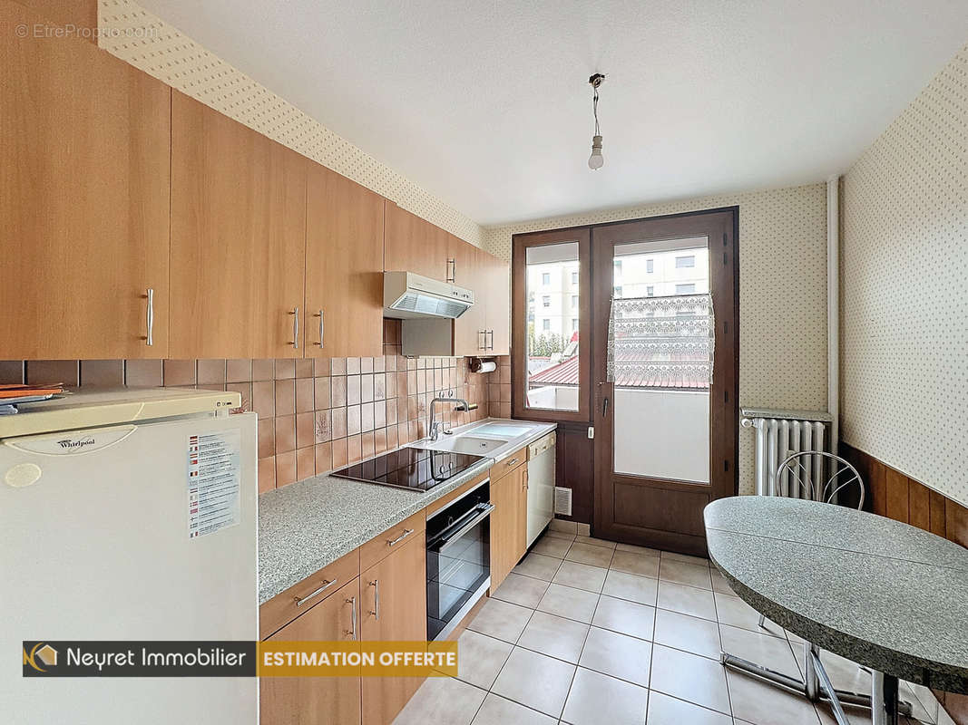 Appartement à SAINT-ETIENNE