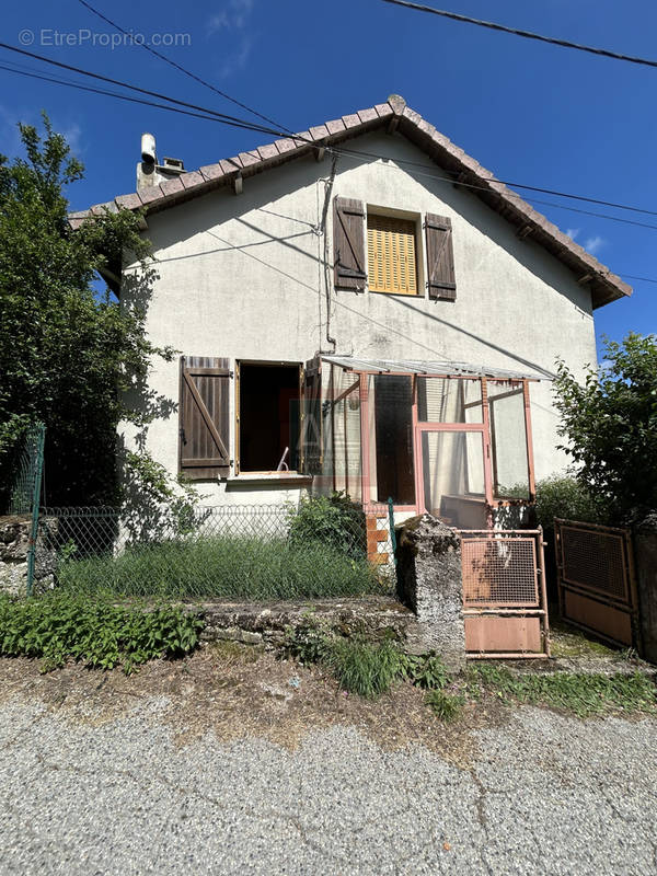 Maison à SAINT-ETIENNE-DE-LUGDARES