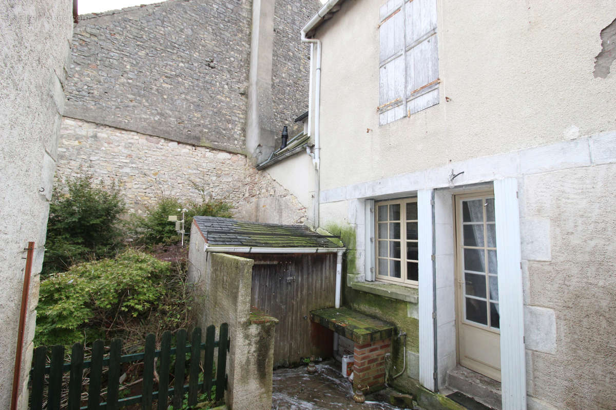 Maison à LA CHARITE-SUR-LOIRE