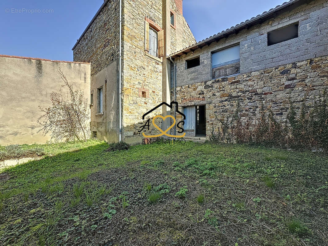 Maison à BILLOM