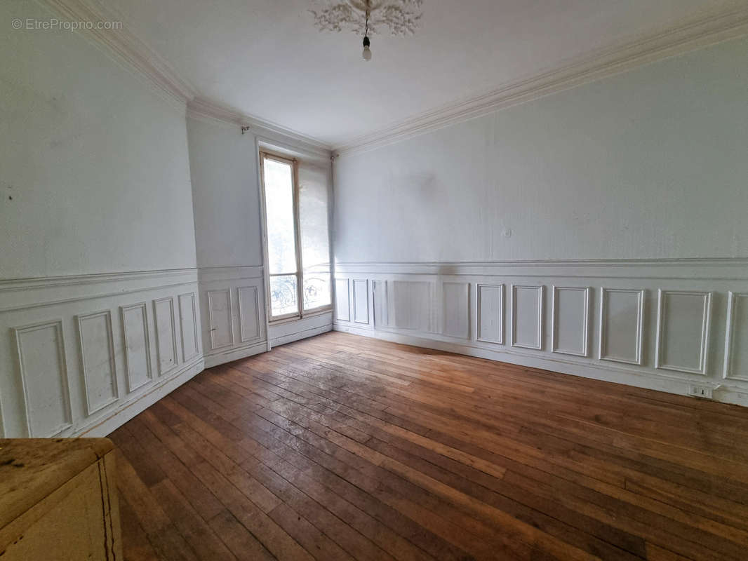 Appartement à PARIS-20E