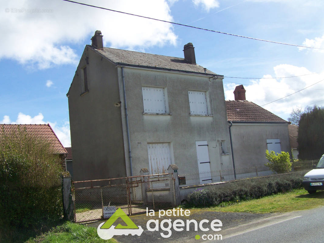 Maison à POULIGNY-NOTRE-DAME