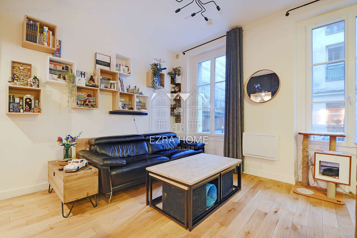 Appartement à PARIS-17E