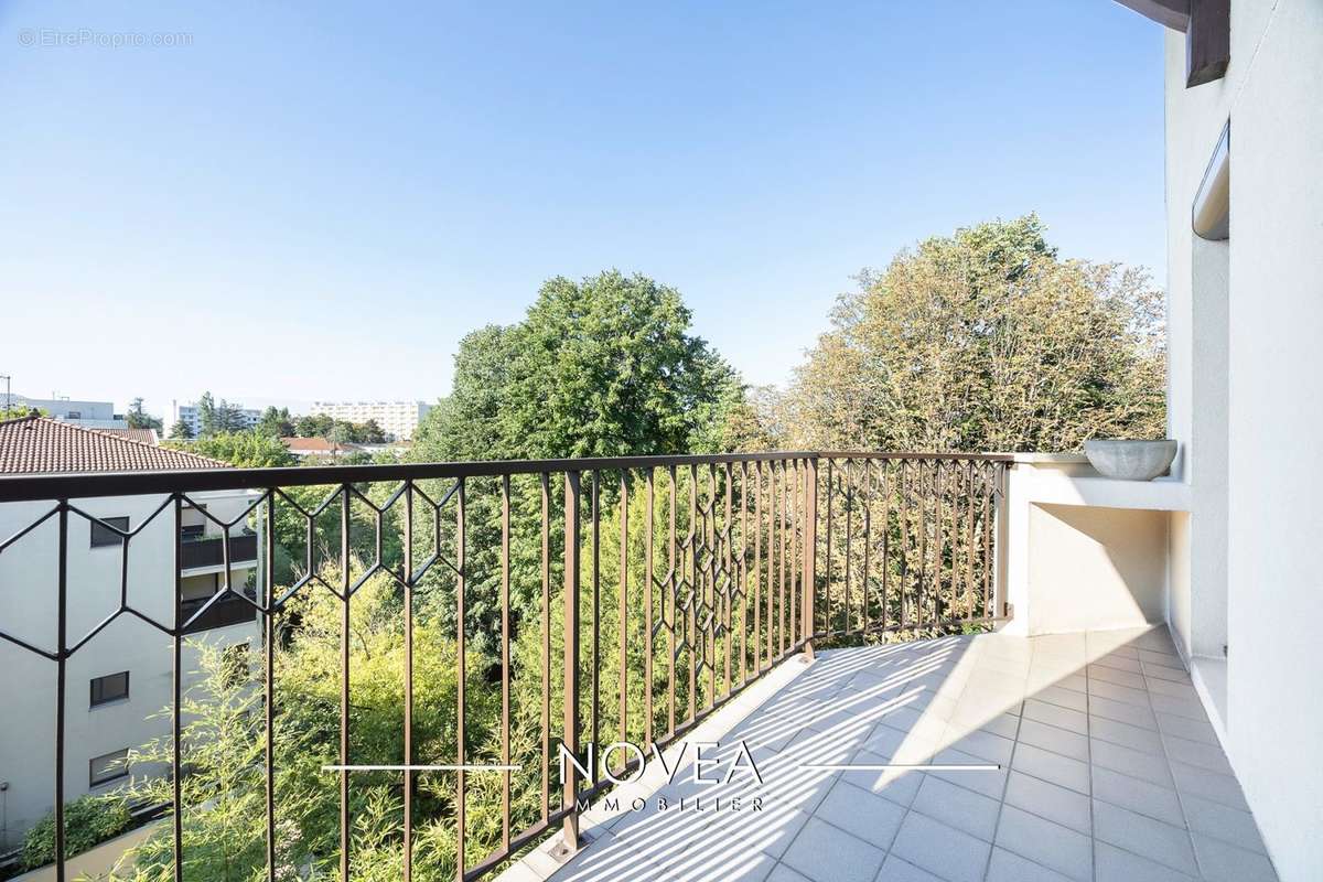 Appartement à LYON-5E