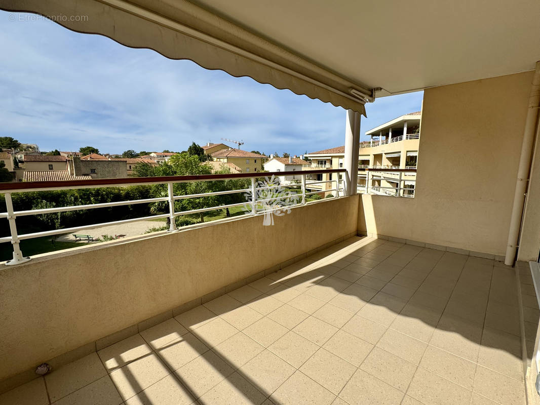 Appartement à SIX-FOURS-LES-PLAGES