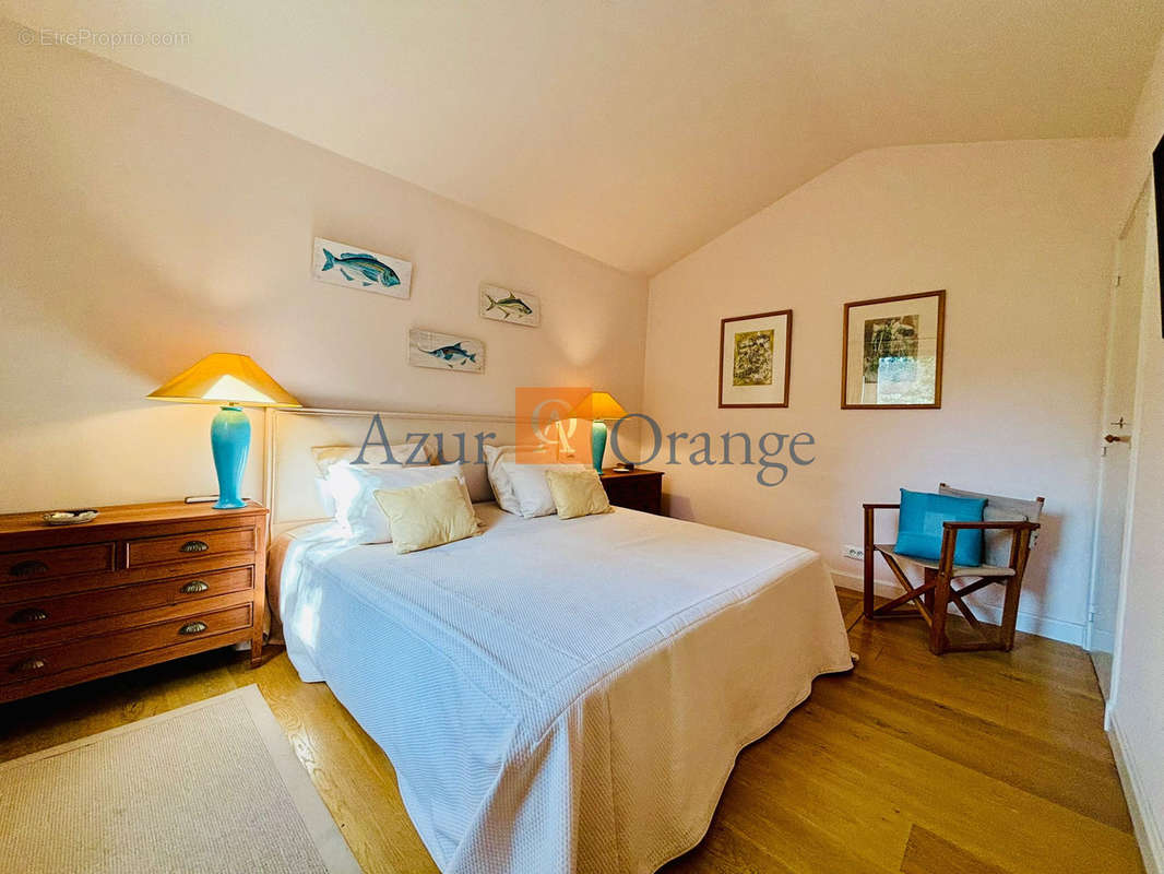 Appartement à GRIMAUD