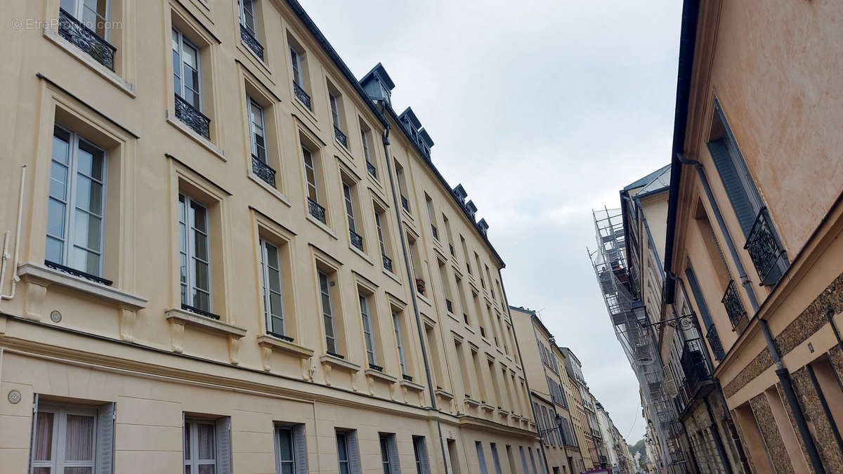 Appartement à VERSAILLES